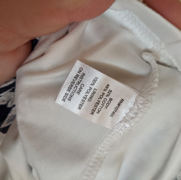 Bua-Bua Navy and White Boho Print Flowy Tank Top Great for Summer! 😎 medium - Picture 7 of 7